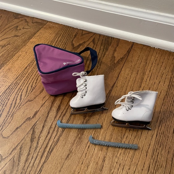american girl ice skates with bag - Picture 2 of 2